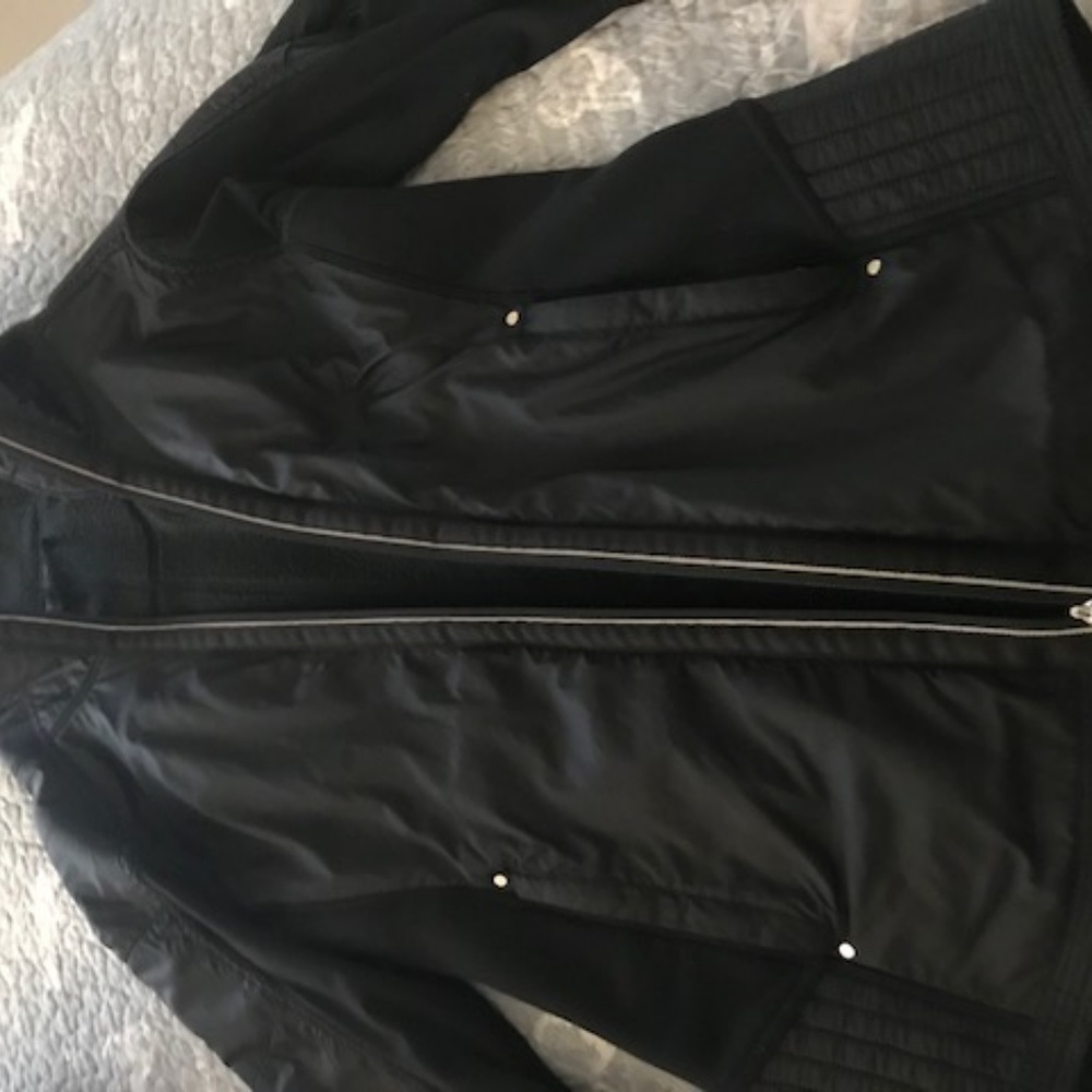 Lululemon quilted and lined jacket